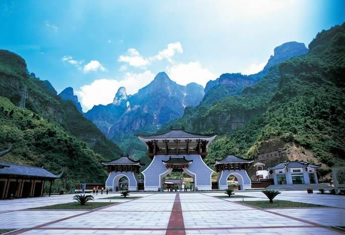 ���Tɽ�M(j��n)ɽ�T��