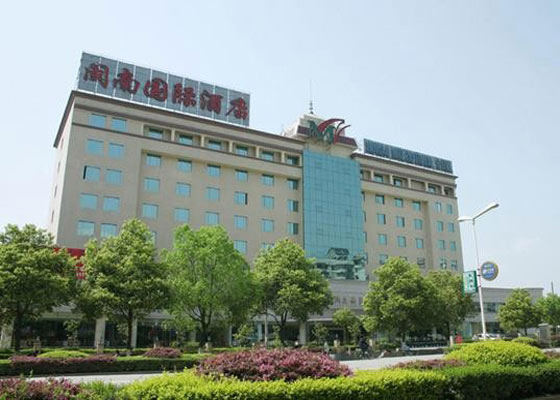 ���ҽ��}�χ��H�Ƶ�