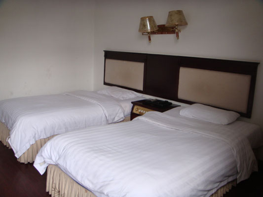 �P����ɽ���ǘ��e�^�p�˷�