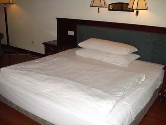 張家界寶峰格林酒店單人床