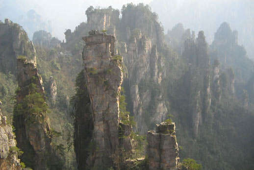 ����ɽ��ɫ